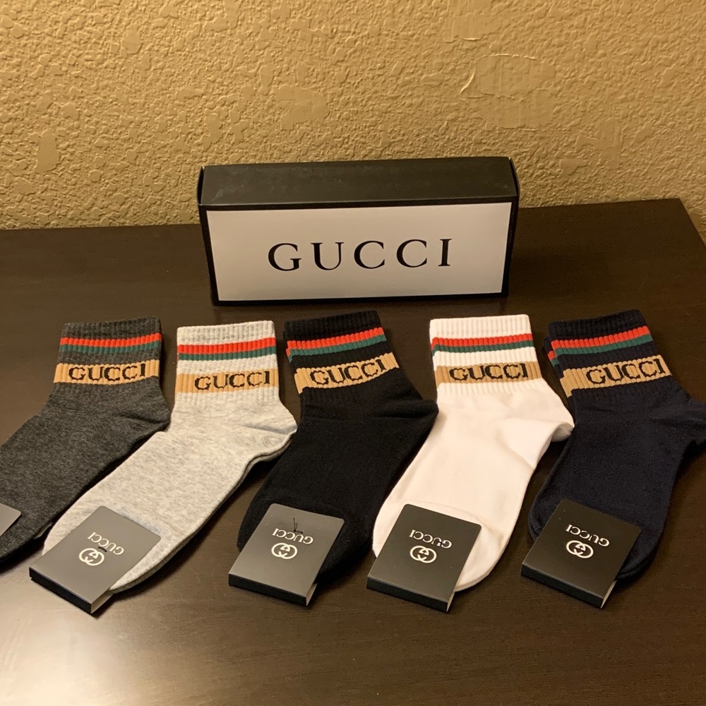 Gucci Women's Casual Socks in Gray, White, Black, and Tan